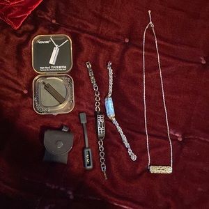 Fitbit Accessory bundle - 4 items - black workout piece no longer available